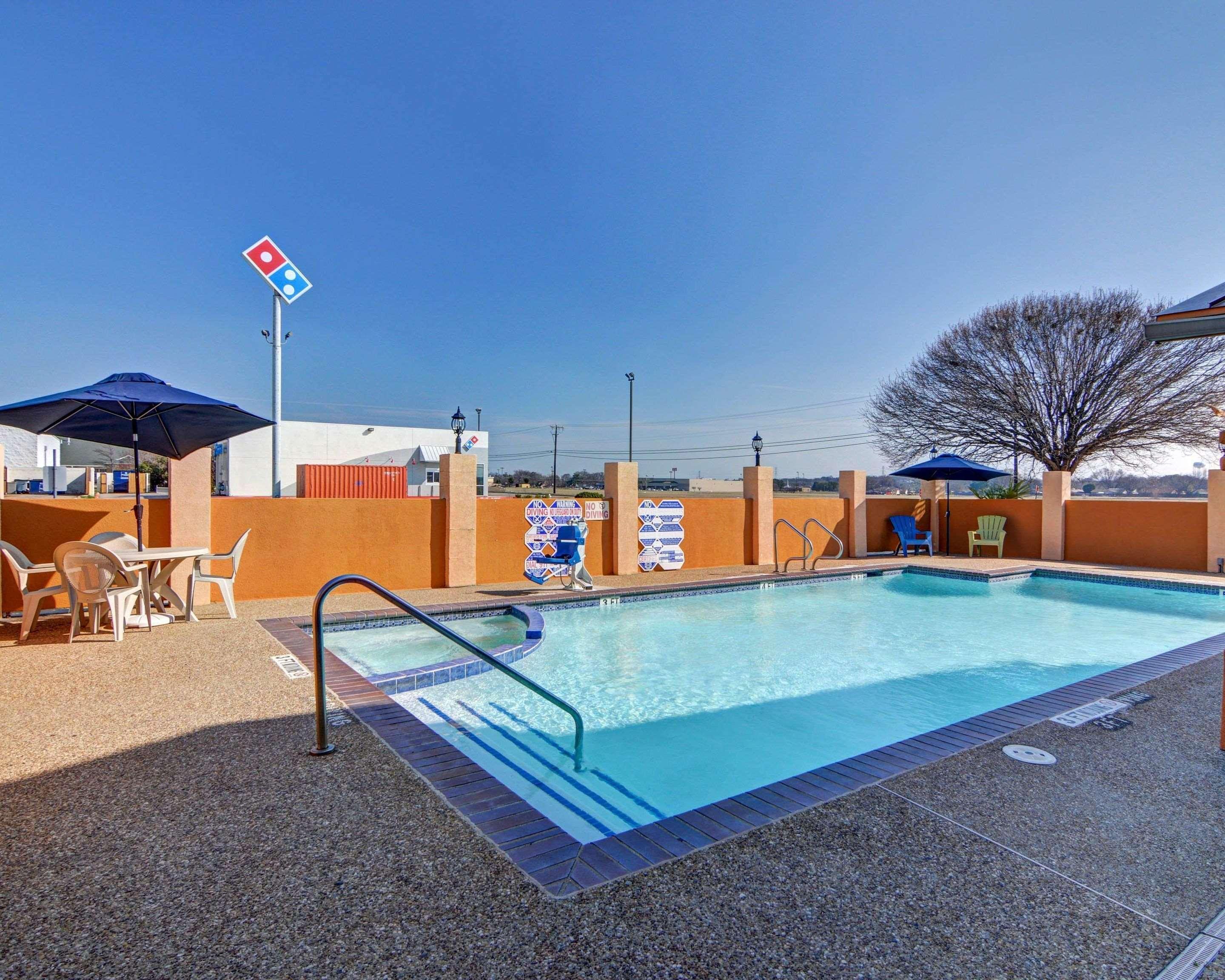Quality Inn Forest Hill - Fort Worth South Zewnętrze zdjęcie