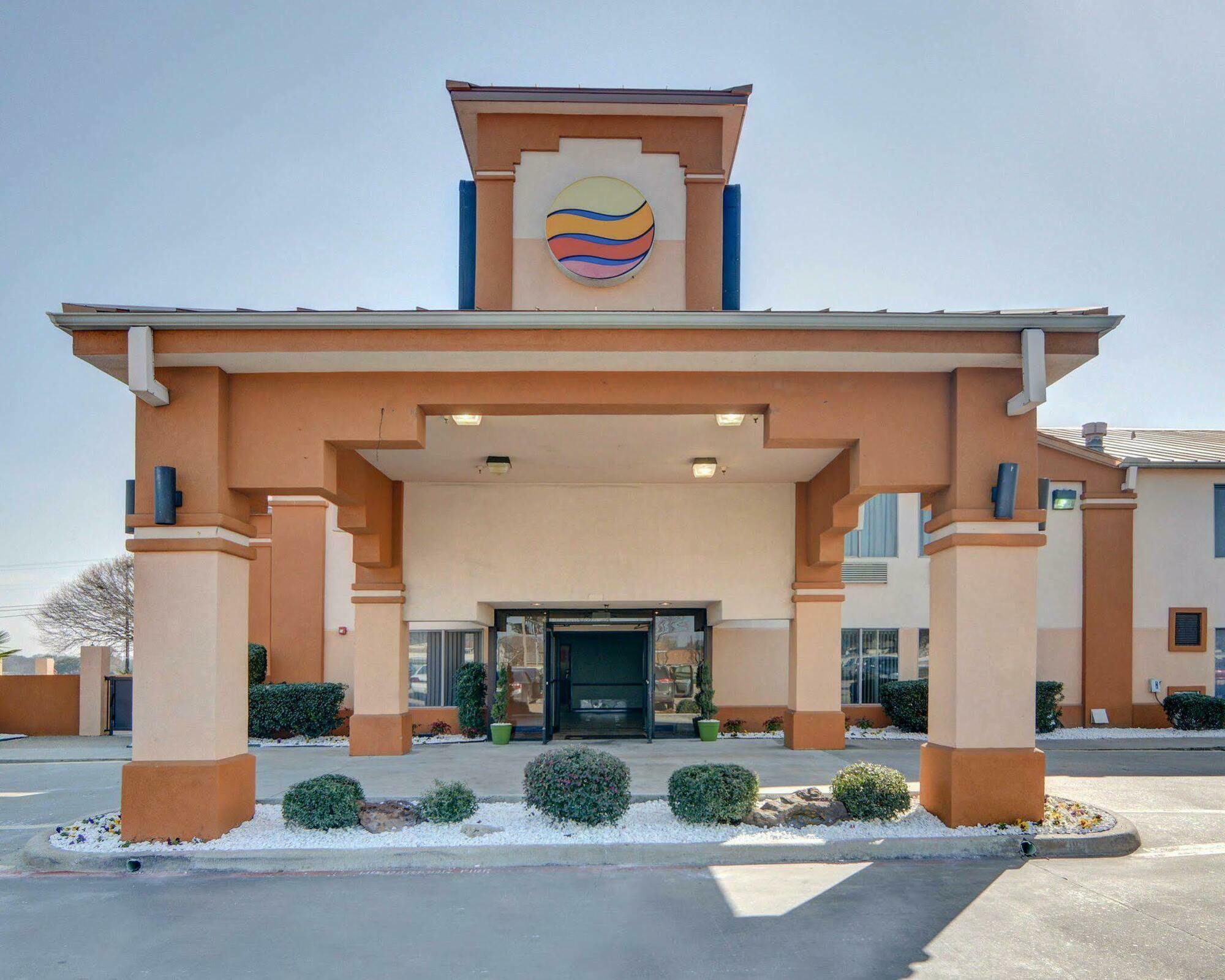 Quality Inn Forest Hill - Fort Worth South Zewnętrze zdjęcie